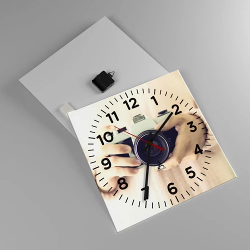 Nástěnné hodiny - Pro více informací… - 40x40 cm