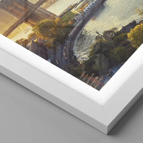 Plakát v bílém rámu - Svítání velkoměsta - 100x70 cm