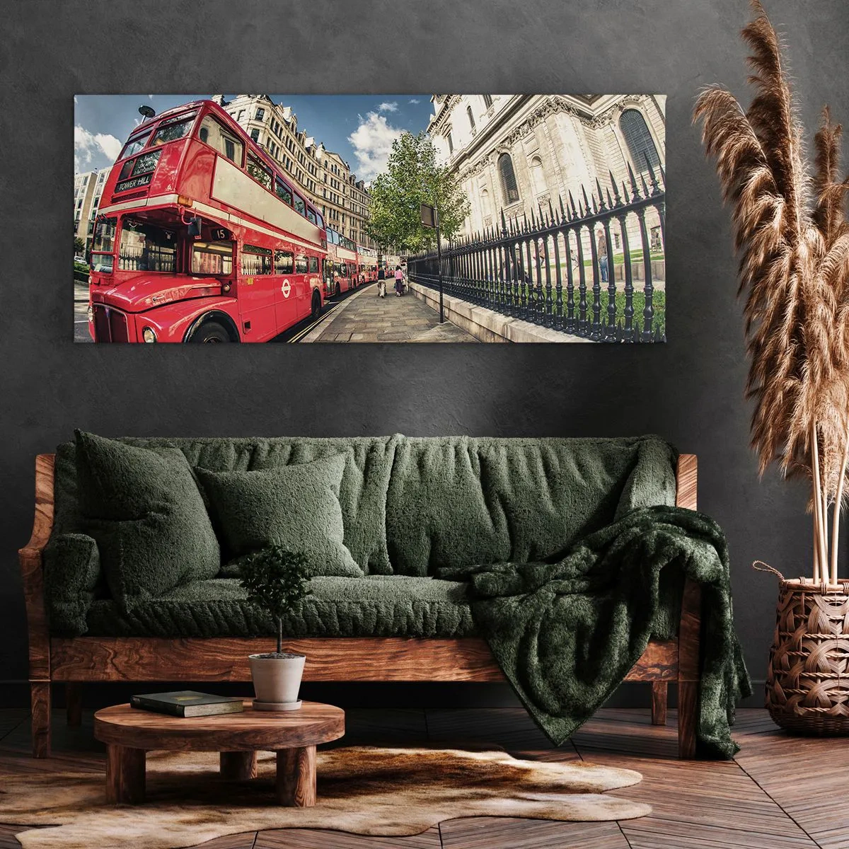 Obraz na plátně - Londýnská ulice v šedé a červené - 140x50 cm