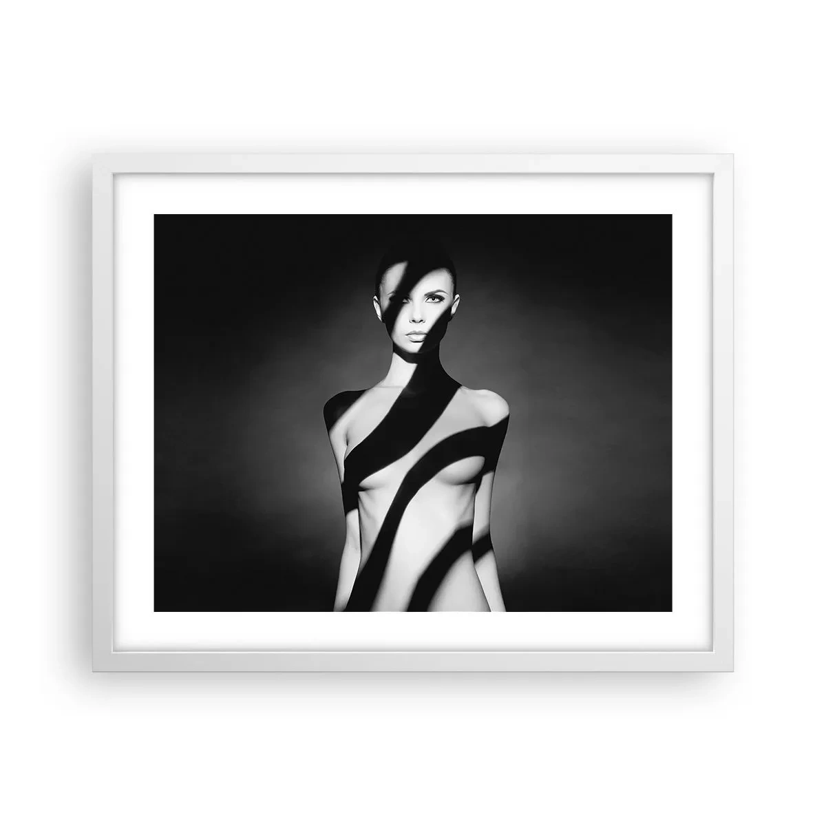 Plakát v bílém rámu - V záři i ve stínu - 50x40 cm