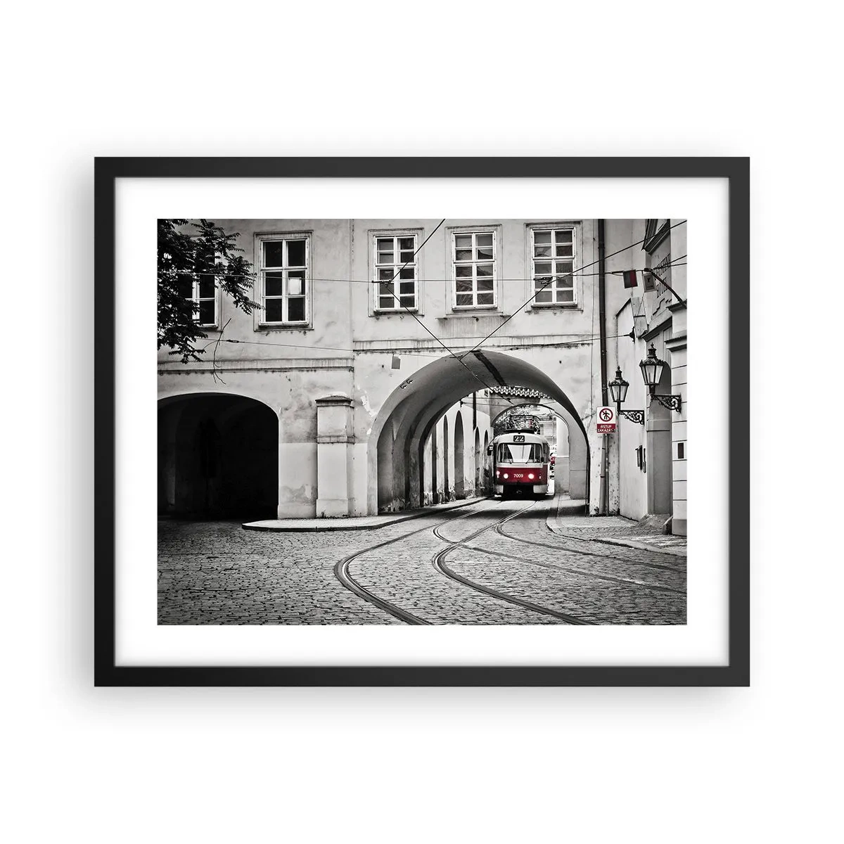 Plakát v černém rámu - Městským labyrintem - 50x40 cm