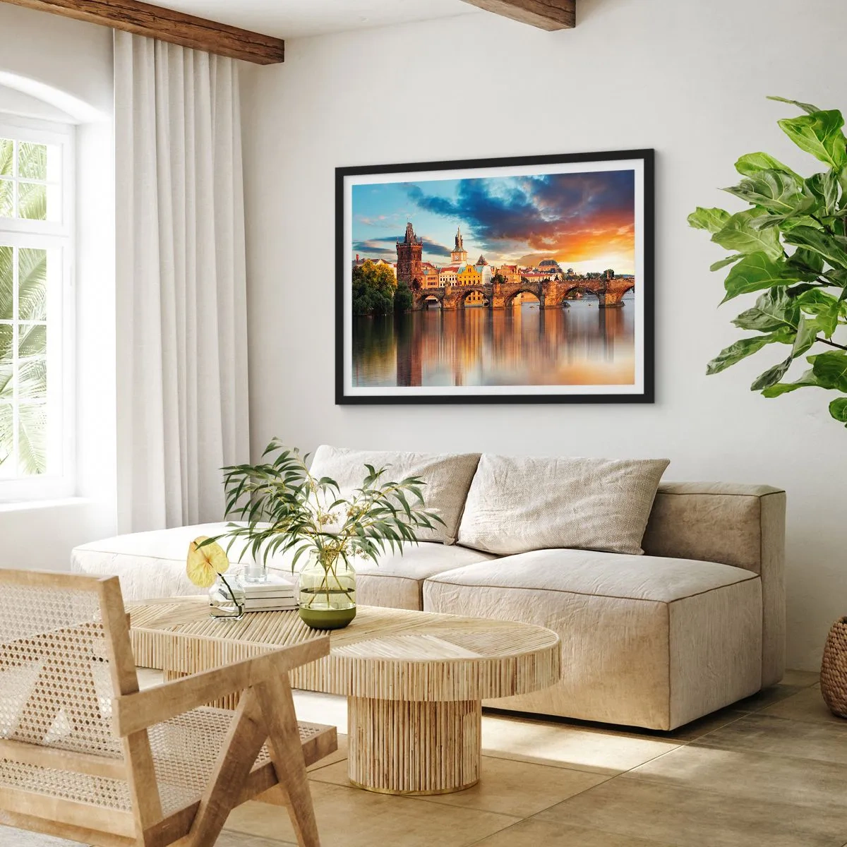 Plakát v černém rámu - Krásná od pradávna - 100x70 cm