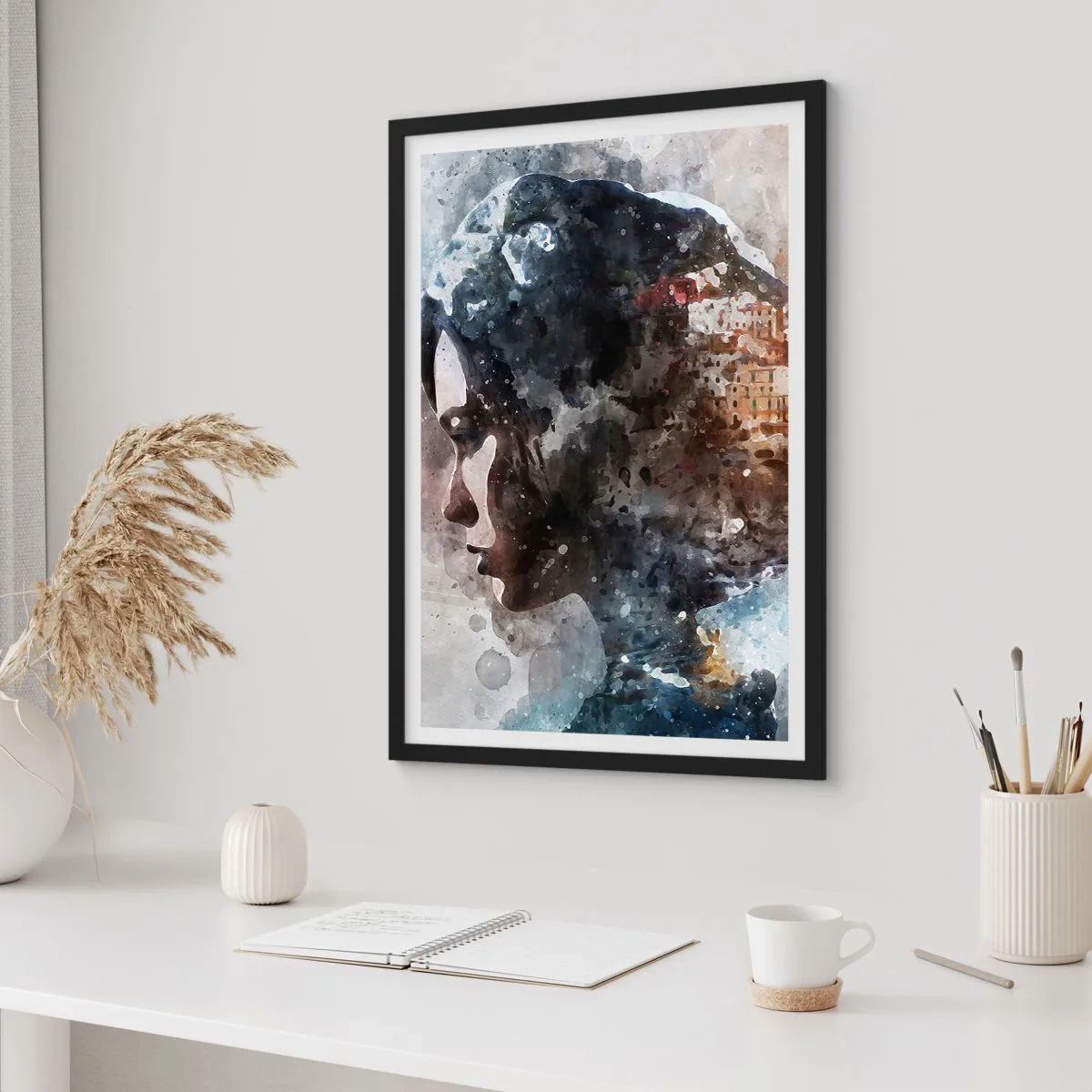 Plakát v černém rámu - Silueta ženy s akvarelovou krajinou v pozadí - 50x70cm - Příběh o dívce s městem v pozadí - Moderní nástěnná dekorace do obývacího pokoje a ložnice ARTTOR