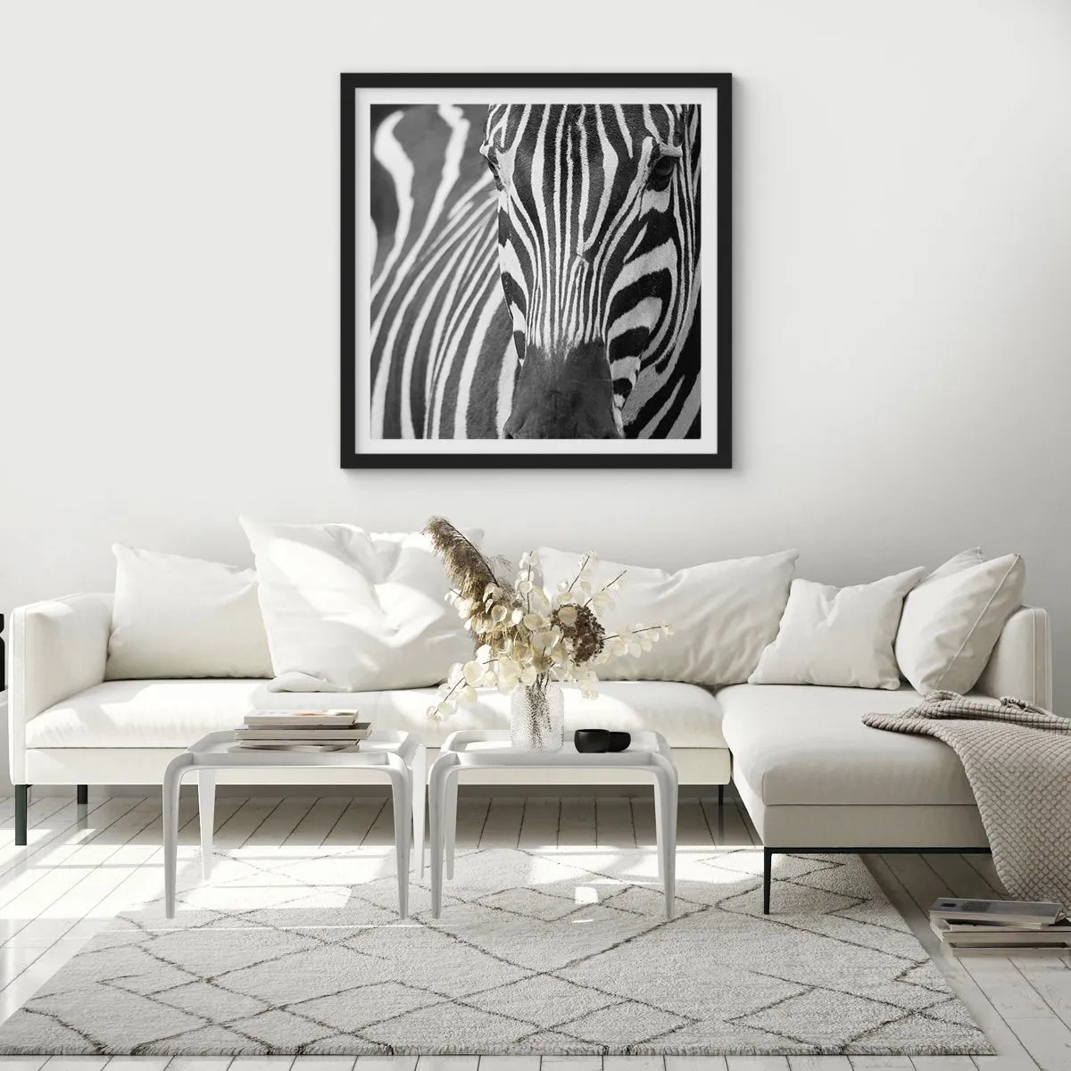 Plakát v černém rámu - Svět je černo-bílý - 60x60 cm