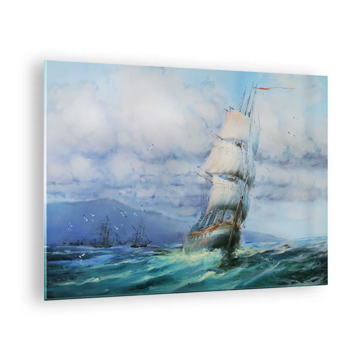Obraz na skle - Loď s plachtami plující po rozbouřeném moři pod zataženou oblohou - 70x50cm - Šťastnou cestu - Moderní nástěnná dekorace do obývacího pokoje a ložnice ARTTOR