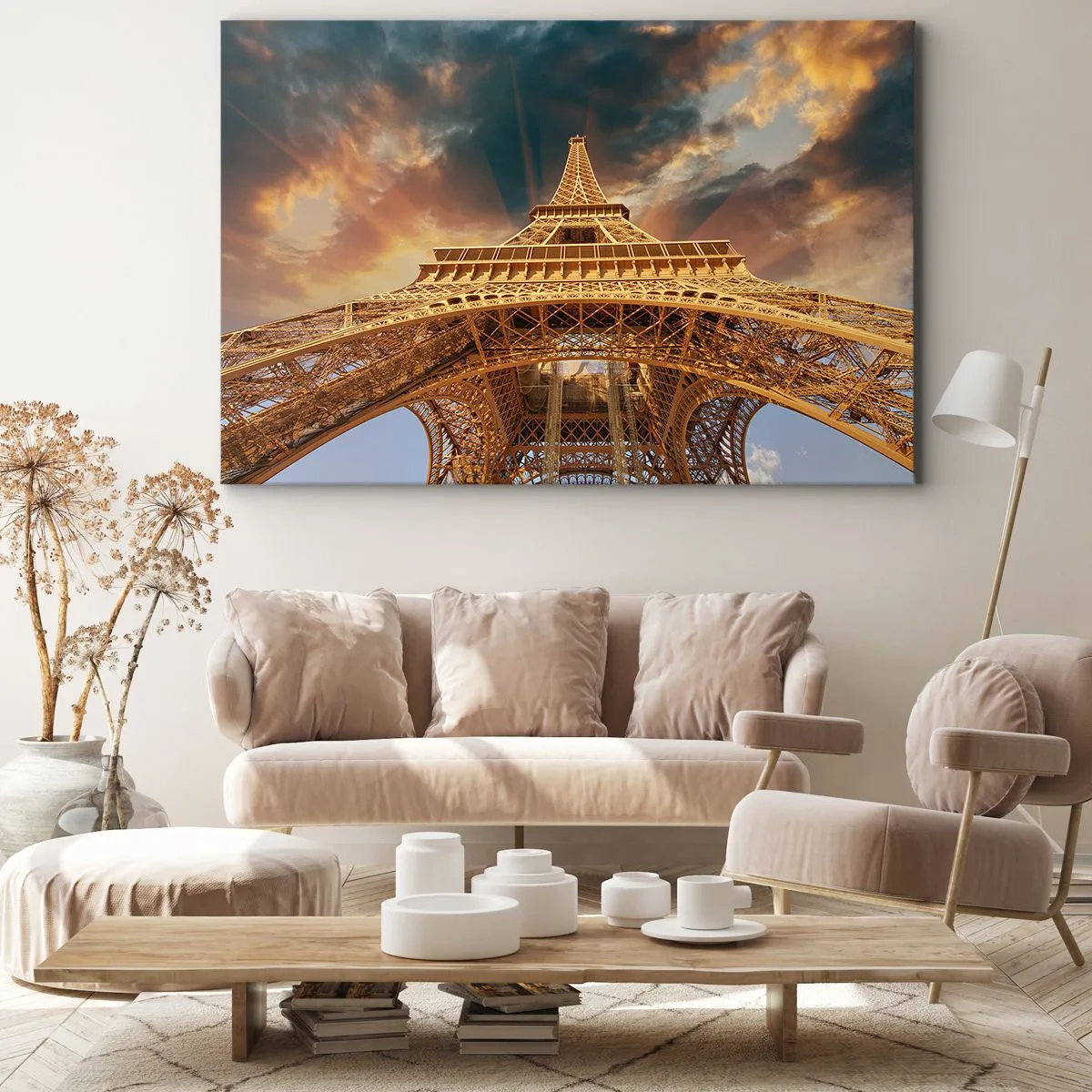 Obraz na plátně - Eiffelova věž zdola na pozadí zapadajícího slunce - 70x50cm - Jak lidstvo dosáhlo nebe - Moderní nástěnná dekorace do obývacího pokoje a ložnice ARTTOR