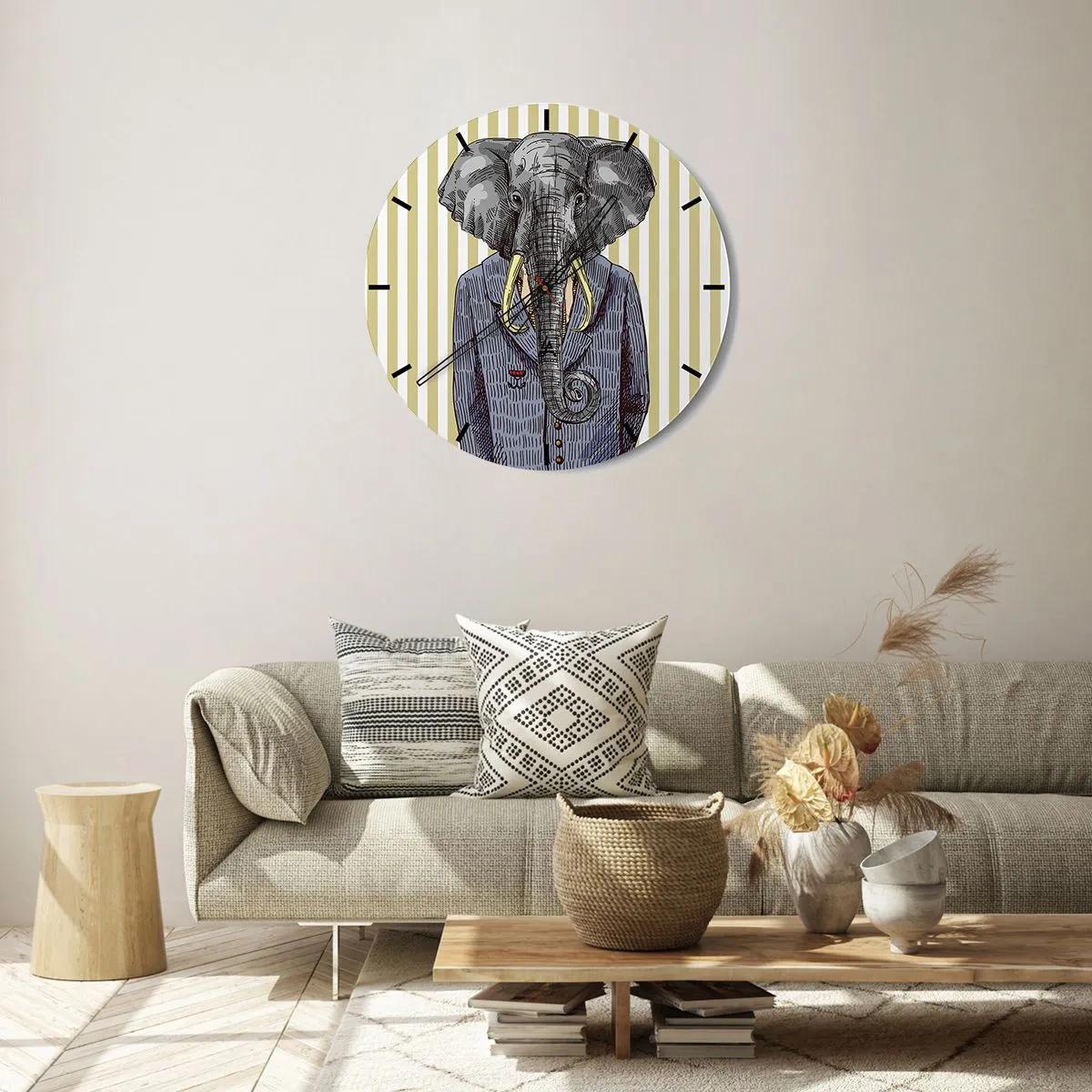 Nástěnné hodiny - Elegantní kresba slona v obleku na pozadí svislých pruhů. - 30x30cm - Elegantní od přírody - Moderní nástěnná dekorace do obývacího pokoje, kuchyně a ložnice ARTTOR