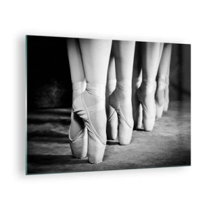 Obraz na skle - Baleríny na špičkách v černobílém prostředí - 70x50cm - Společně, lehce - Moderní nástěnná dekorace do obývacího pokoje a ložnice ARTTOR