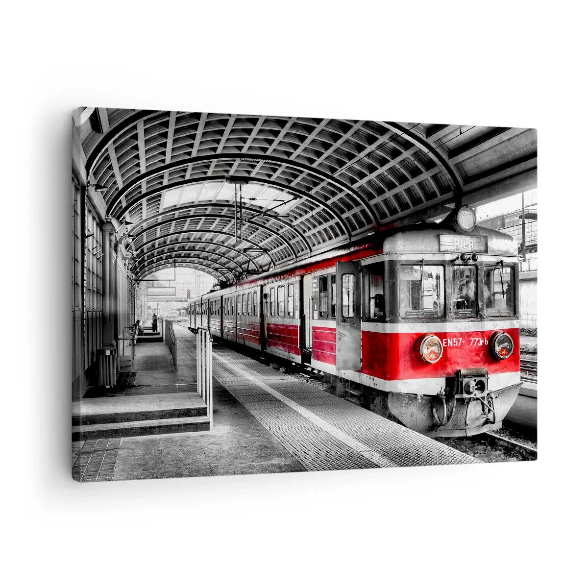 Obraz na plátně - Červený vlak na nádraží pod střechou - 70x50cm - Možná je to životní cesta? - Moderní nástěnná dekorace do obývacího pokoje a ložnice ARTTOR