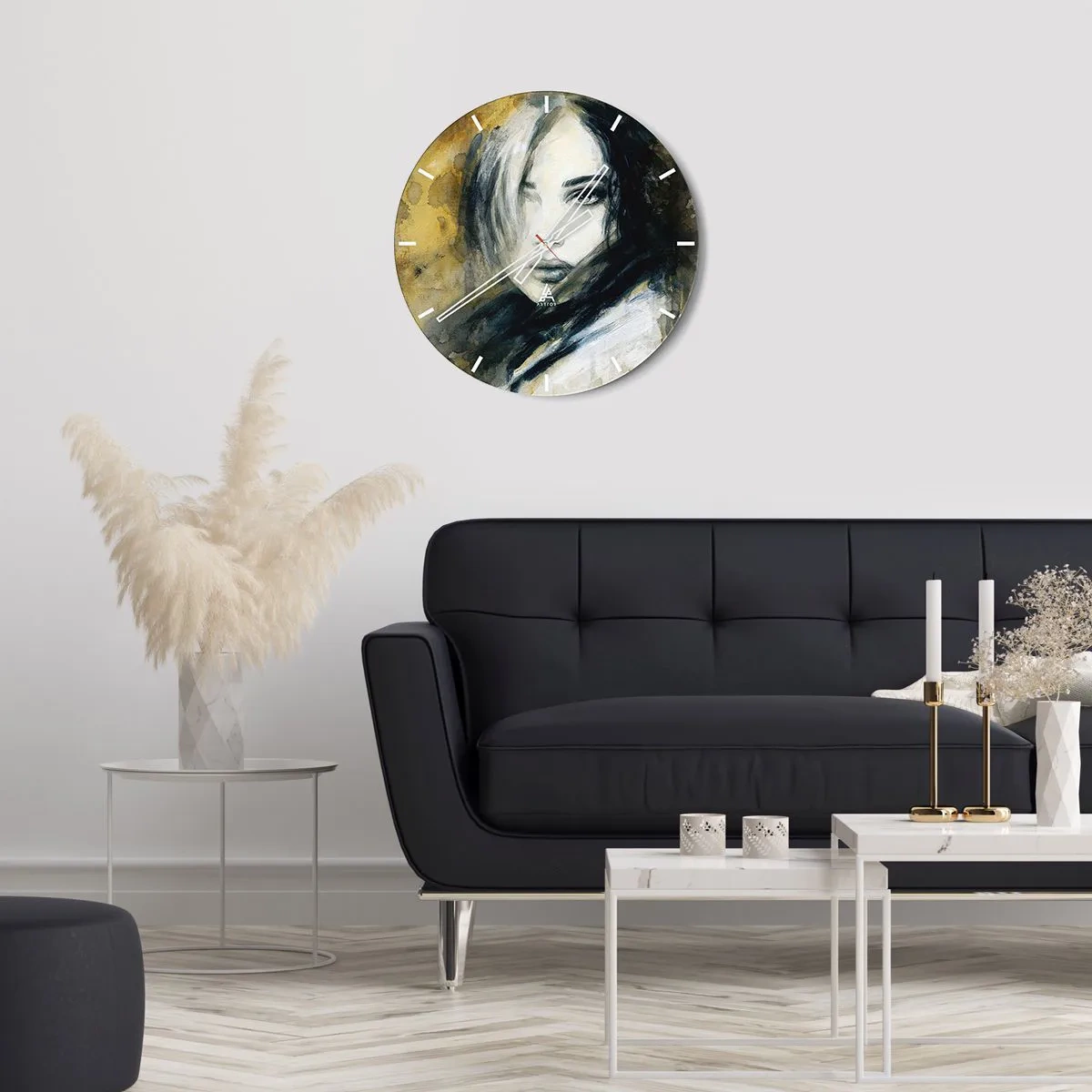 Nástěnné hodiny - Portrét ženy v uměleckém stylu v odstínech zlaté a černé - 30x30cm - více nevinná nebo smyslná? - Moderní nástěnná dekorace do obývacího pokoje, kuchyně a ložnice ARTTOR