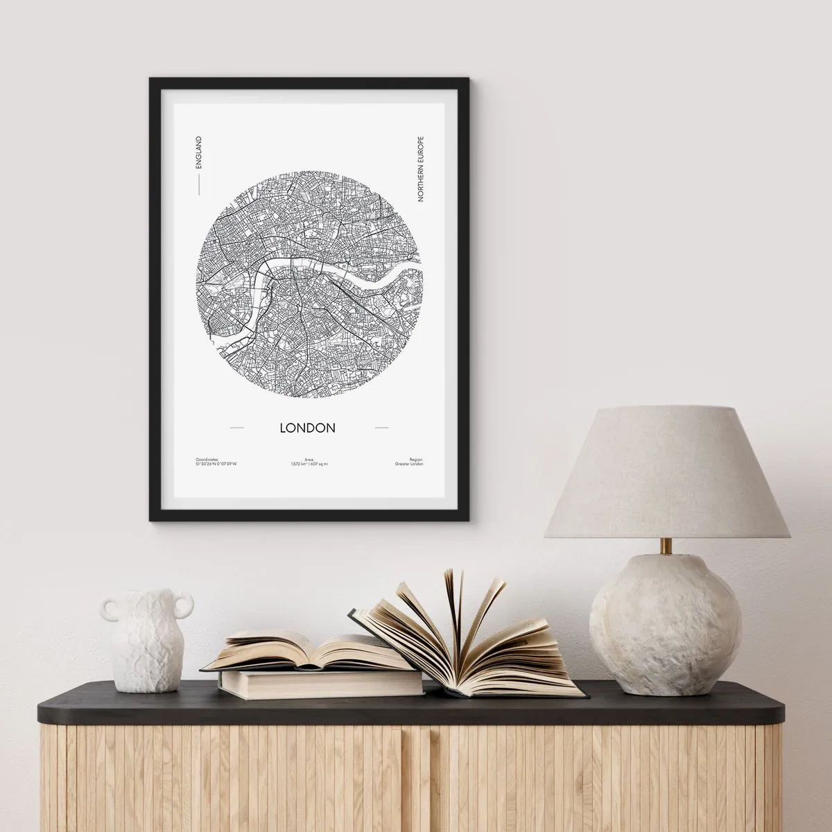 Plakát v černém rámu - Minimalistická černobílá mapa Londýna - 50x70cm - Anatomie Londýna - Moderní nástěnná dekorace do obývacího pokoje a ložnice ARTTOR