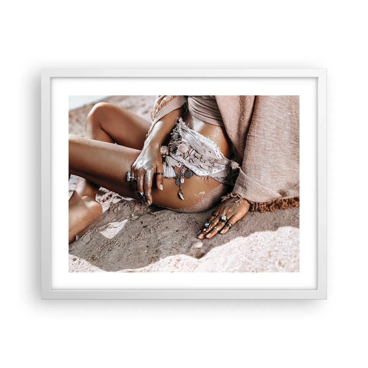 Plakát v bílém rámu - Vyplavena na břeh? - 50x40 cm