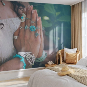 Fototapeta Premium Canvas - Vítejte v centru bytí - Žena, Šperky, Boho - 100x70 cm