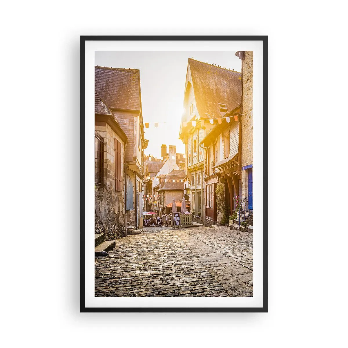 Plakát v černém rámu - Bílý duch městečka - 61x91 cm