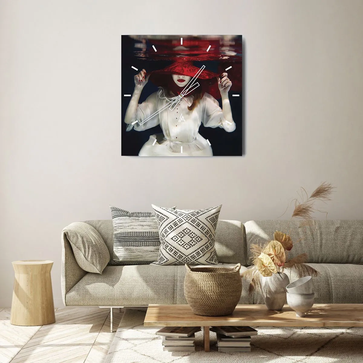 Nástěnné hodiny - Divoženka - 40x40 cm