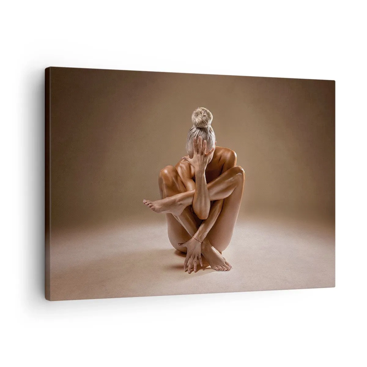 Obraz na plátně - Umělecká silueta ženy na béžovém pozadí - 70x50cm - Jednota těla a ducha - Moderní nástěnná dekorace do obývacího pokoje a ložnice ARTTOR