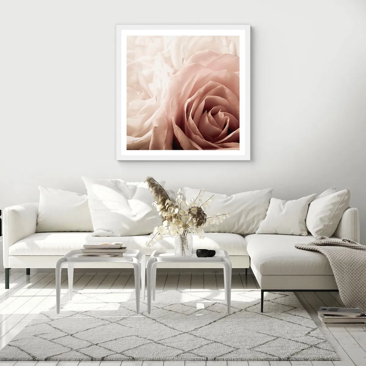 Plakát v bílém rámu - V srdci růže - 60x60 cm