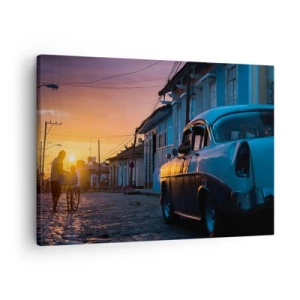 Obraz na plátně - Retro auto a kolo na ulici ve světle zapadajícího slunce - 70x50cm - Zde se zpomaluje čas - Moderní nástěnná dekorace do obývacího pokoje a ložnice ARTTOR