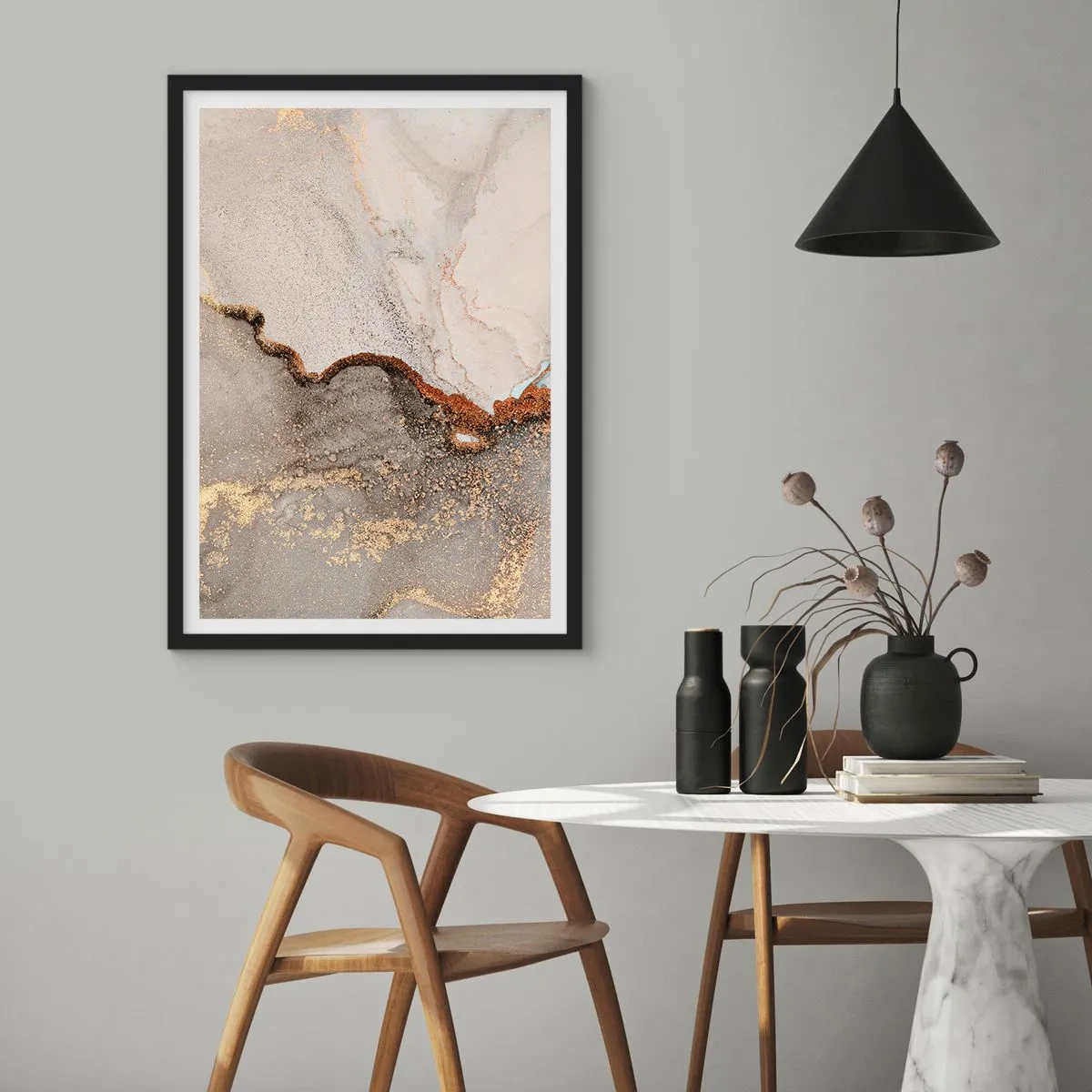 Plakát v černém rámu - Abstraktní mramorový vzor se zlatými a měděnými akcenty - 50x70cm - Na hranici barev - Moderní nástěnná dekorace do obývacího pokoje a ložnice ARTTOR