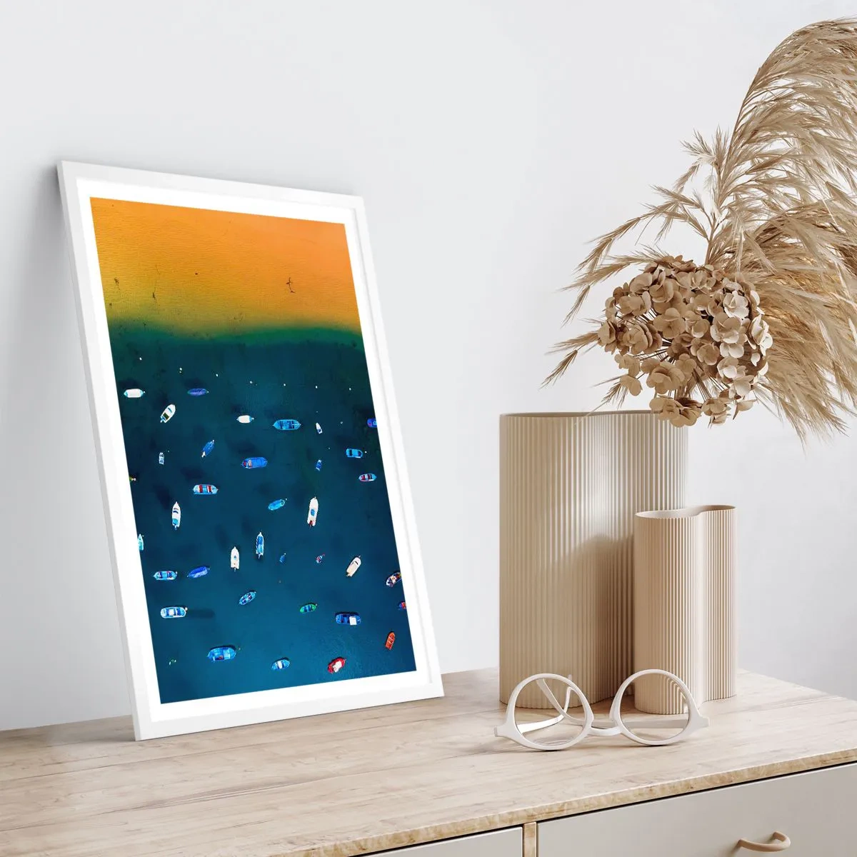 Plakát v bílém rámu - Prázdninová hra - 30x40 cm