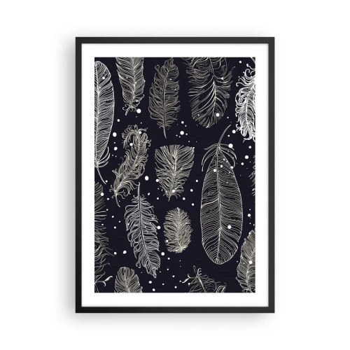 Plakát v černém rámu - Bílé peří na černém pozadí v elegantním aranžmá - 50x70cm - Krajka s peřím - Moderní nástěnná dekorace do obývacího pokoje a ložnice ARTTOR