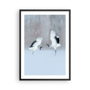 Plakát v černém rámu - Tančící jeřábi na pozadí zimní krajiny - 50x70cm - Tanec v mlze - Moderní nástěnná dekorace do obývacího pokoje a ložnice ARTTOR