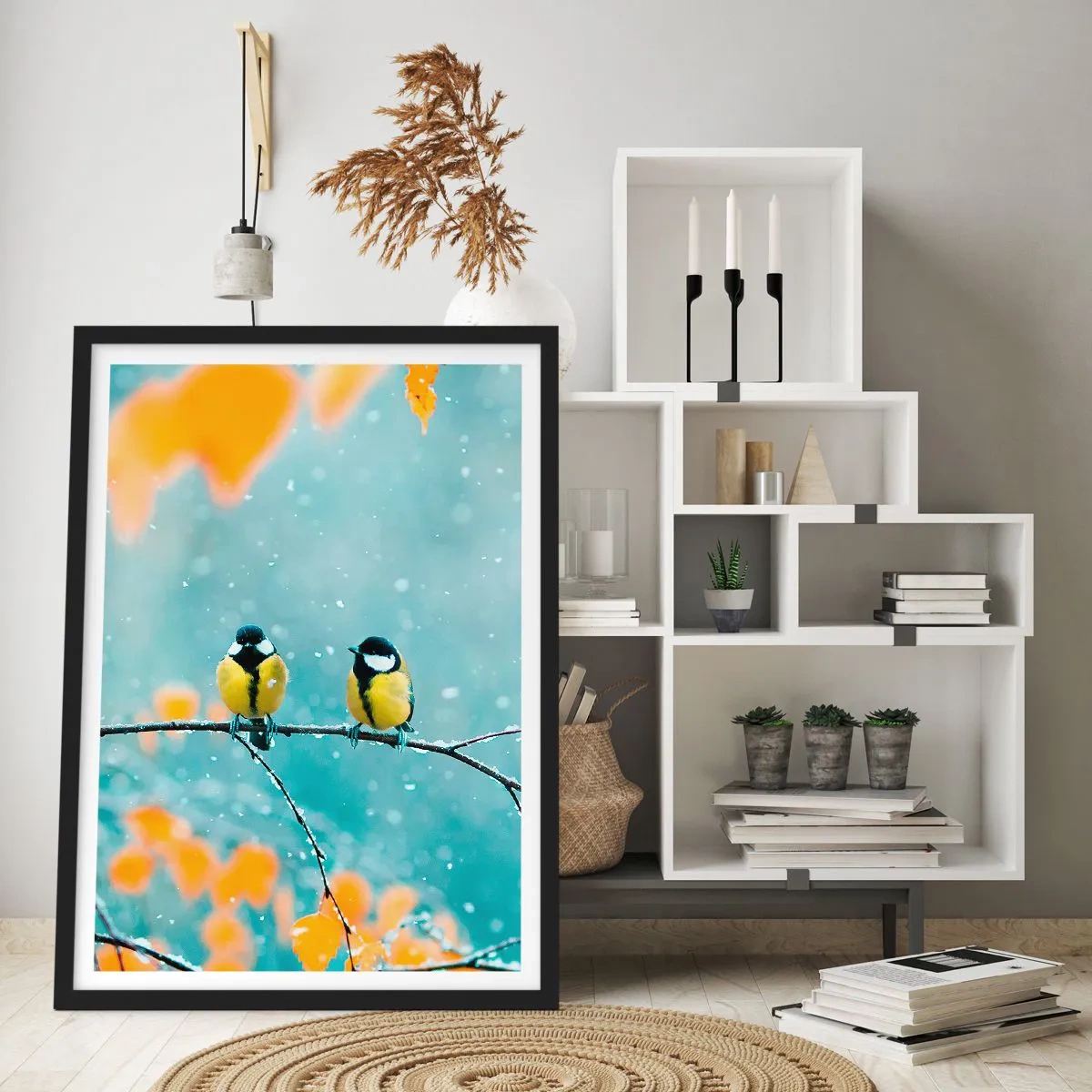 Plakát v černém rámu - Dvě sýkory sedící na větvi v zimní krajině - 50x70cm - Ptačí drby - Moderní nástěnná dekorace do obývacího pokoje a ložnice ARTTOR