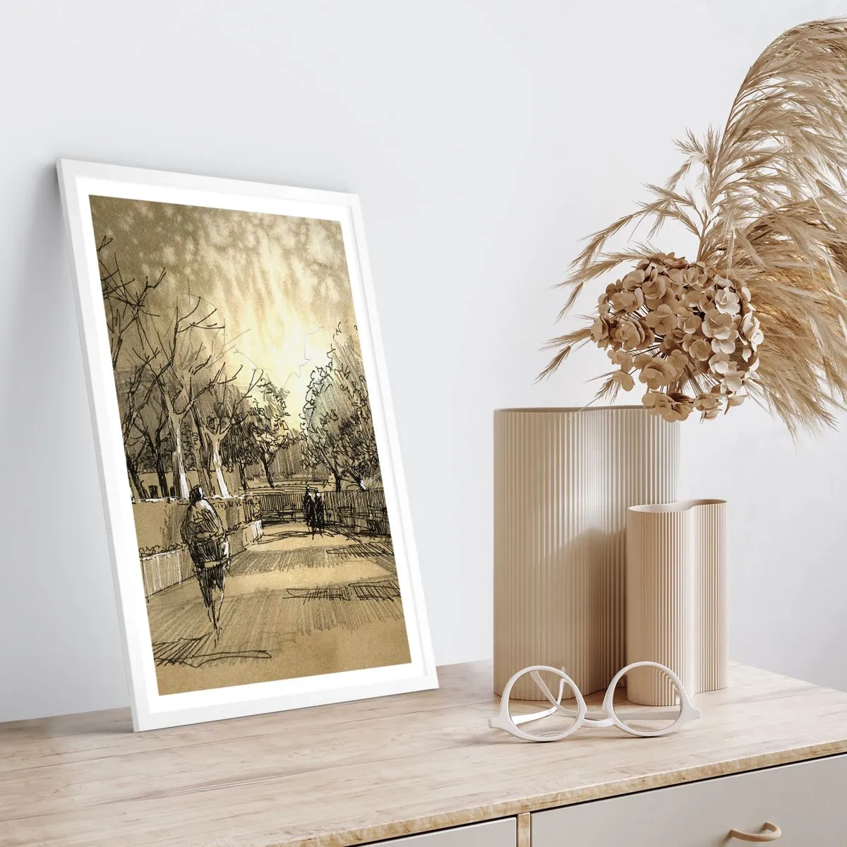 Plakát v bílém rámu - Pírkem zastavený okamžik - 61x91 cm