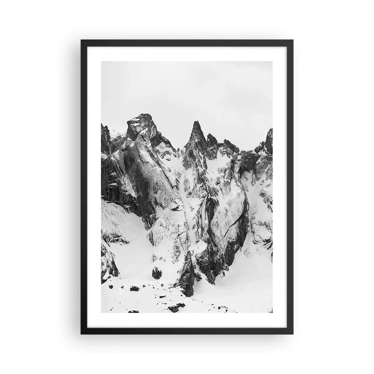 Plakát v černém rámu - Drsná horská krajina v černé a bílé - 50x70cm - Hrozivý žulový hřeben - Moderní nástěnná dekorace do obývacího pokoje a ložnice ARTTOR