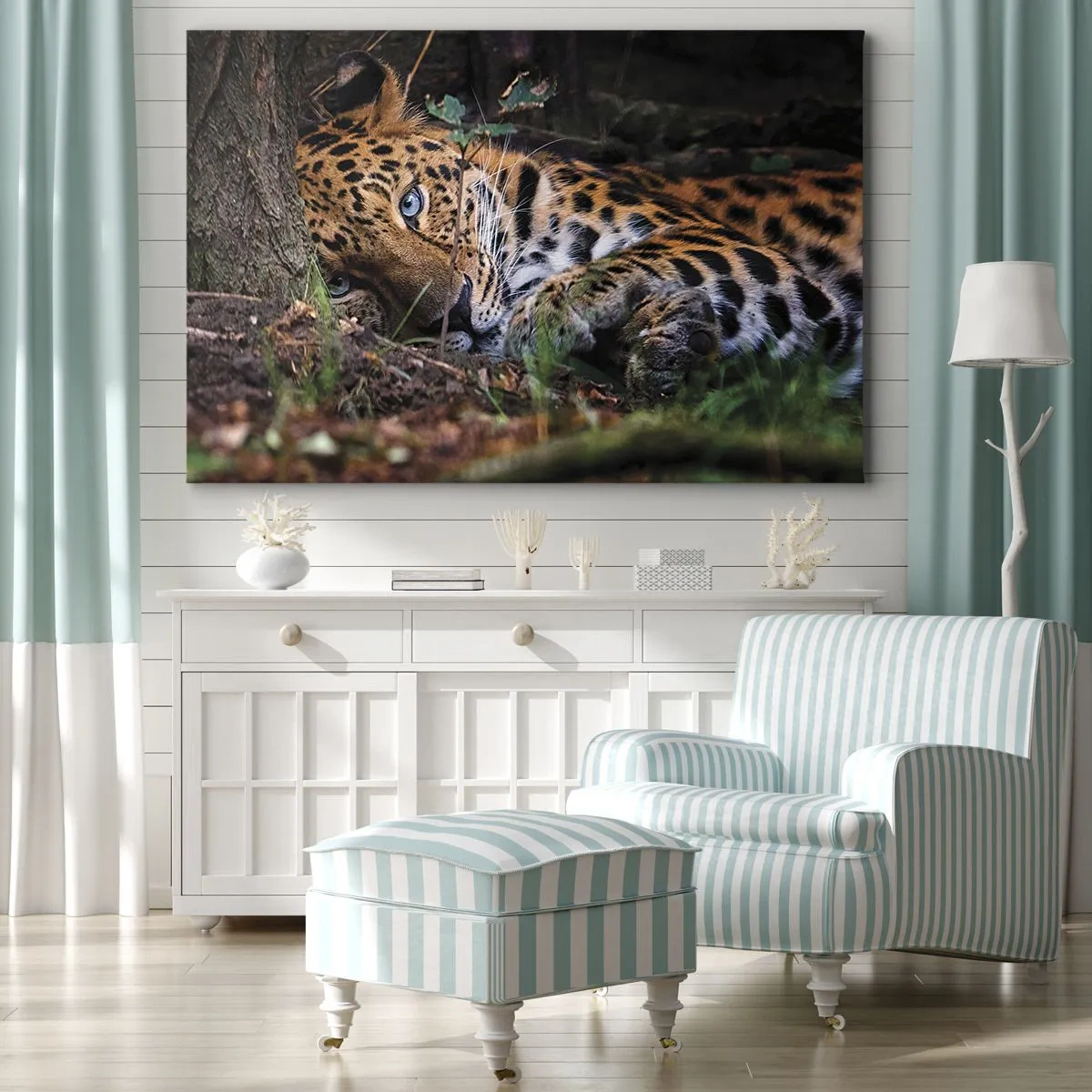 Obraz na plátně - Leopard ležící ve stínu stromů - 70x50cm - Věř mi - Moderní nástěnná dekorace do obývacího pokoje a ložnice ARTTOR