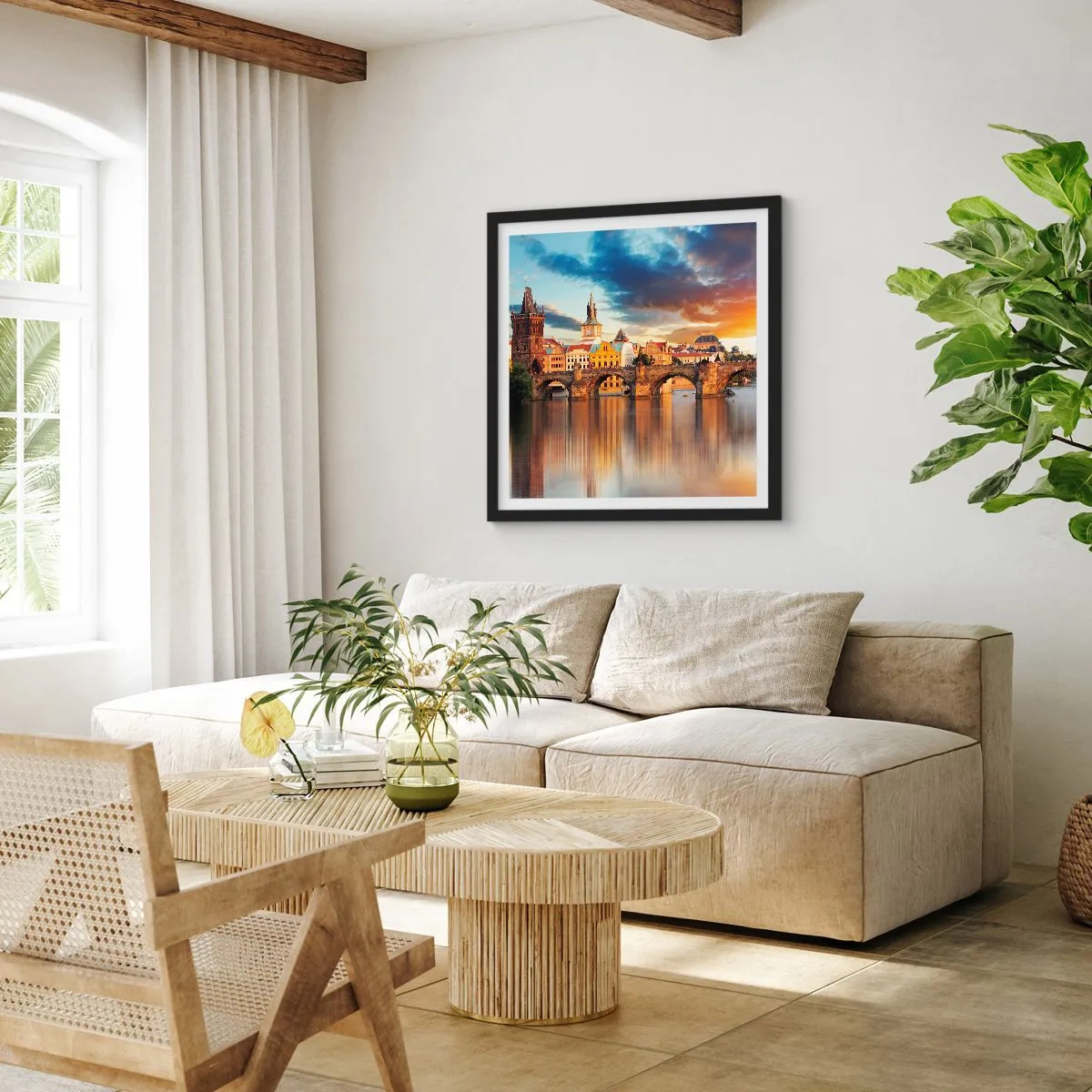 Plakát v černém rámu - Krásná od pradávna - 40x40 cm