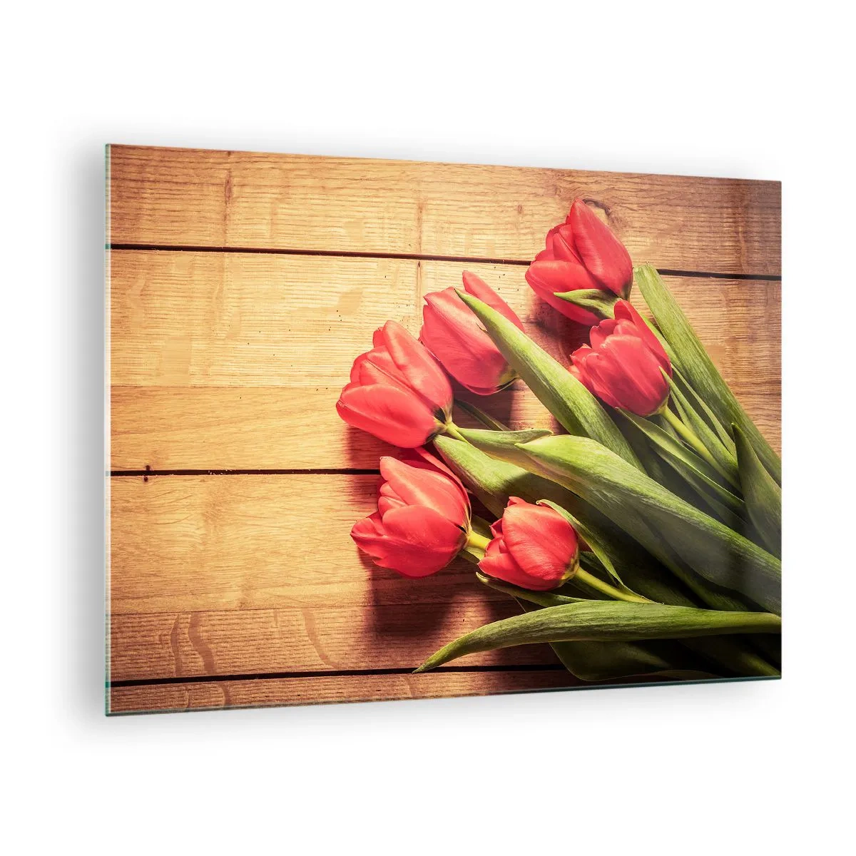 Obraz na skle - Červené tulipány na dřevěné desce - 70x50cm - Jarní vyznání - Moderní nástěnná dekorace do obývacího pokoje a ložnice ARTTOR