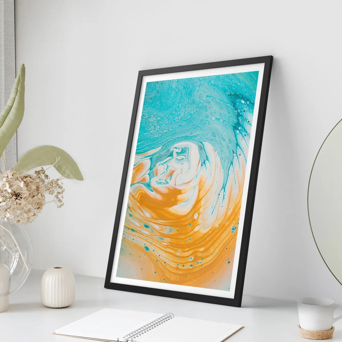 Plakát v černém rámu - Abstraktní vír v odstínech modré a oranžové - 50x70cm - Pastelový vír - Moderní nástěnná dekorace do obývacího pokoje a ložnice ARTTOR
