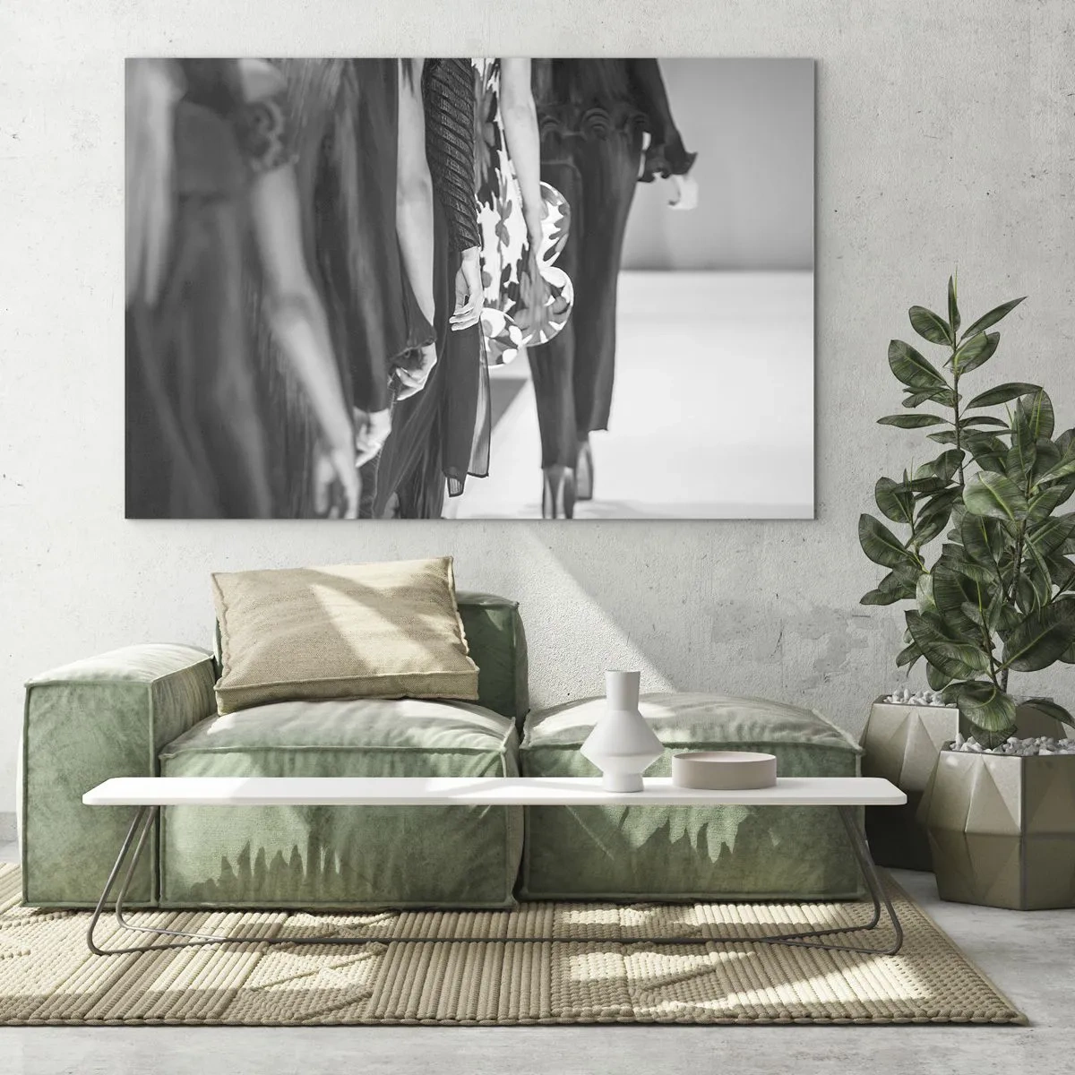 Obraz na skle - Černobílá scéna z módní přehlídky s modelkami na mole. - 70x50cm - Stylový průvod - Moderní nástěnná dekorace do obývacího pokoje a ložnice ARTTOR