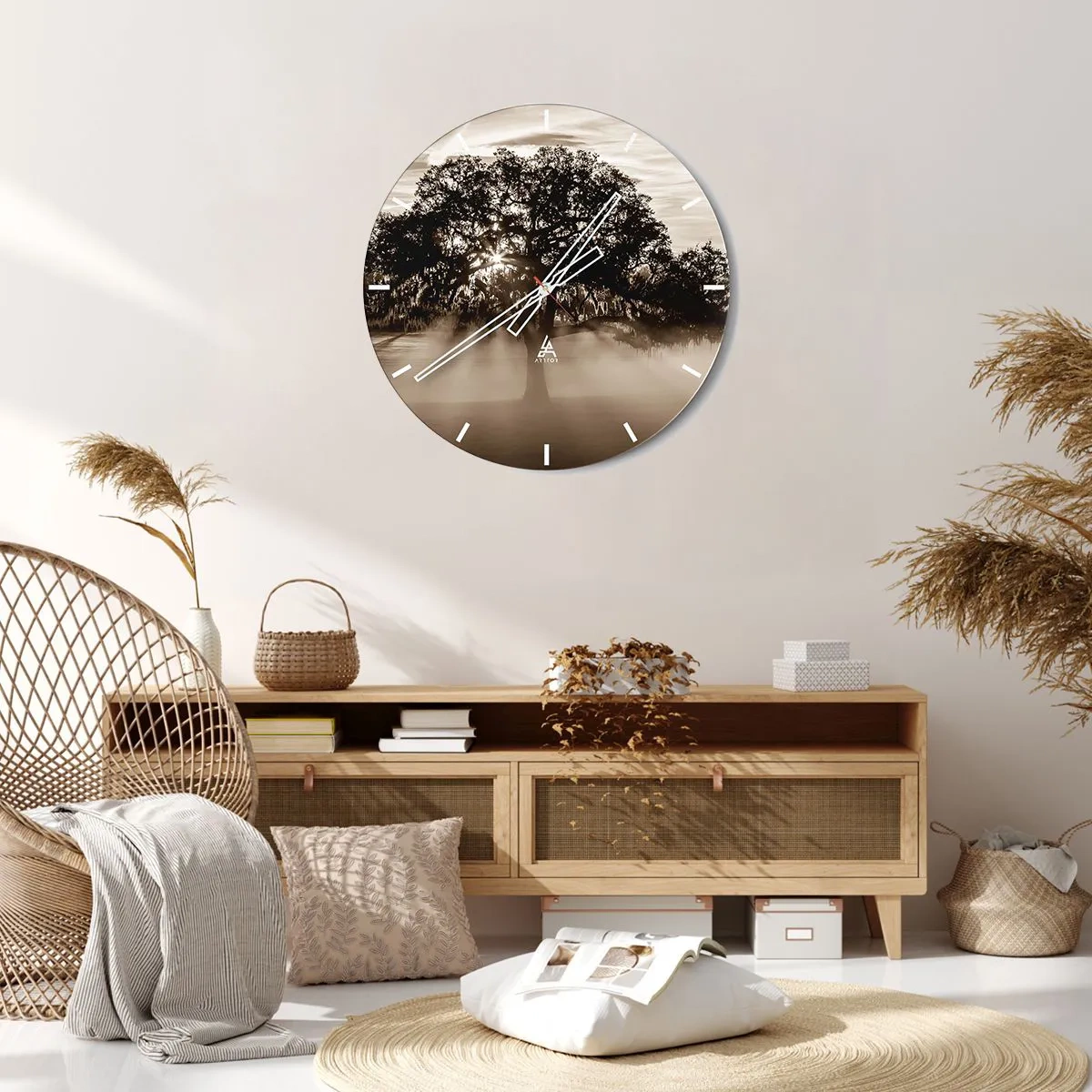 Nástěnné hodiny - Strom v mlhavé scéně za úsvitu v sépiovém odstínu - 30x30cm - Strom zpráv samotného dobra - Moderní nástěnná dekorace do obývacího pokoje, kuchyně a ložnice ARTTOR