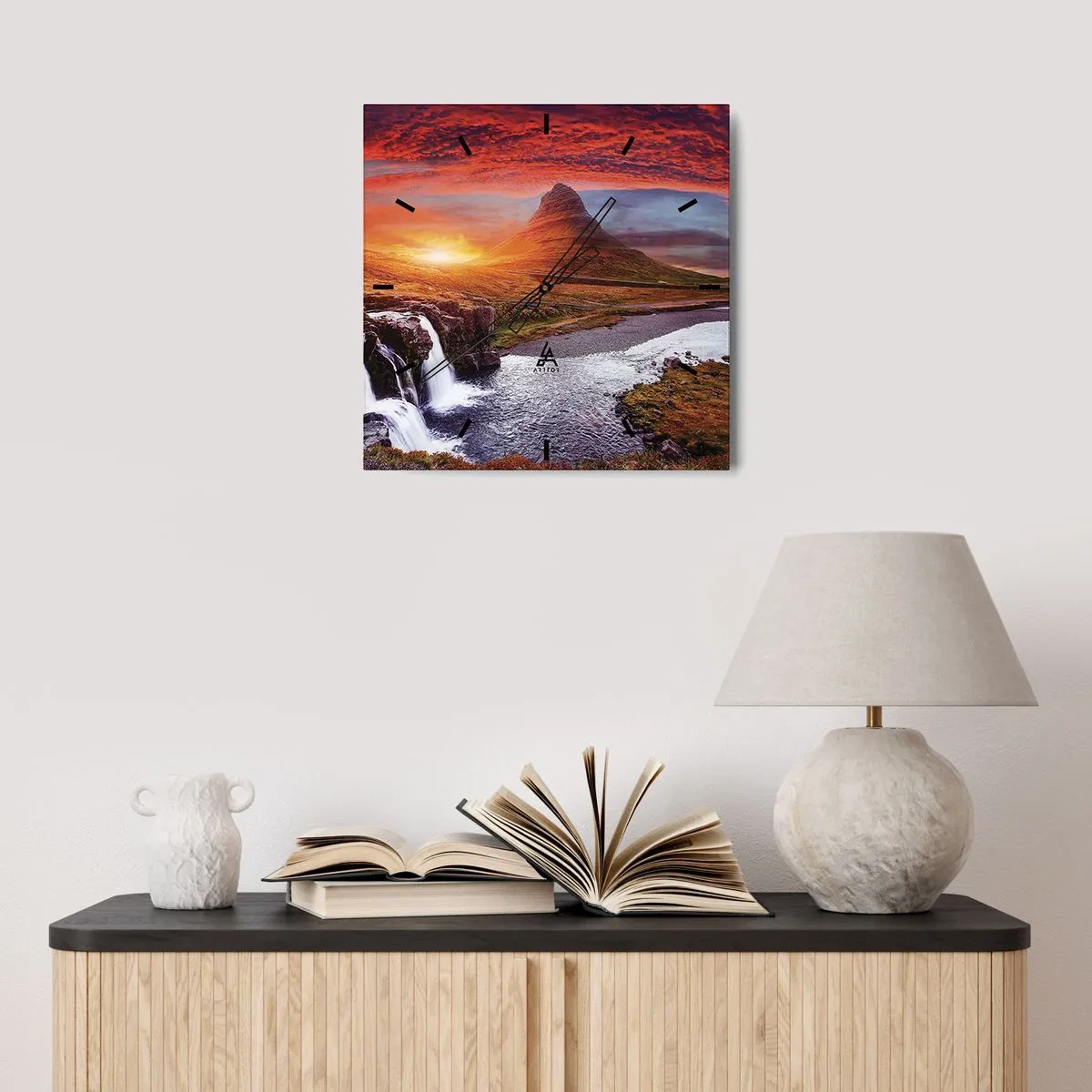 Nástěnné hodiny - Pohled na Středozem - 40x40 cm