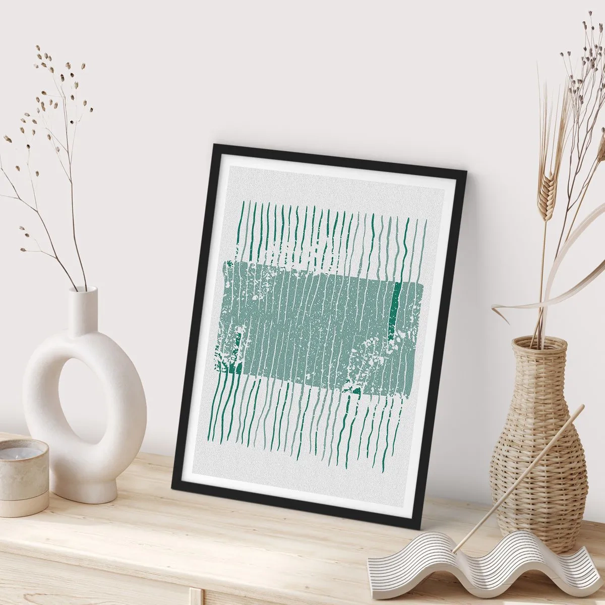 Plakát v černém rámu - Minimalistická kompozice linií a textur v odstínech zelené. - 50x70cm - Mořská abstrakce - Moderní nástěnná dekorace do obývacího pokoje a ložnice ARTTOR