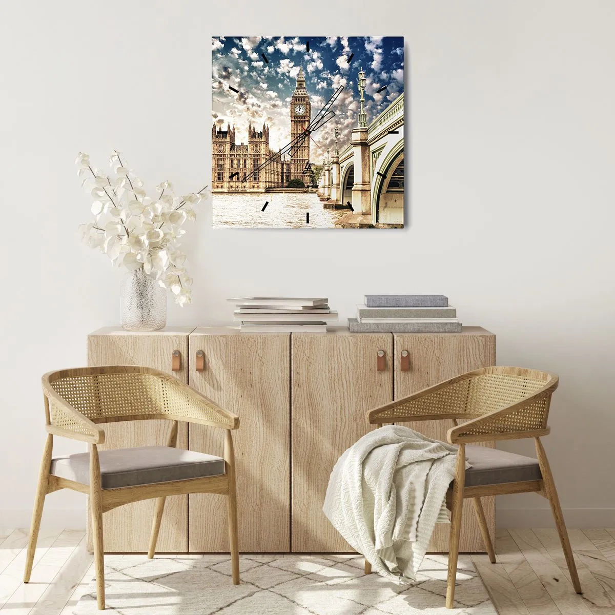 Nástěnné hodiny - Peřové oblaky nad Temží - 30x30 cm