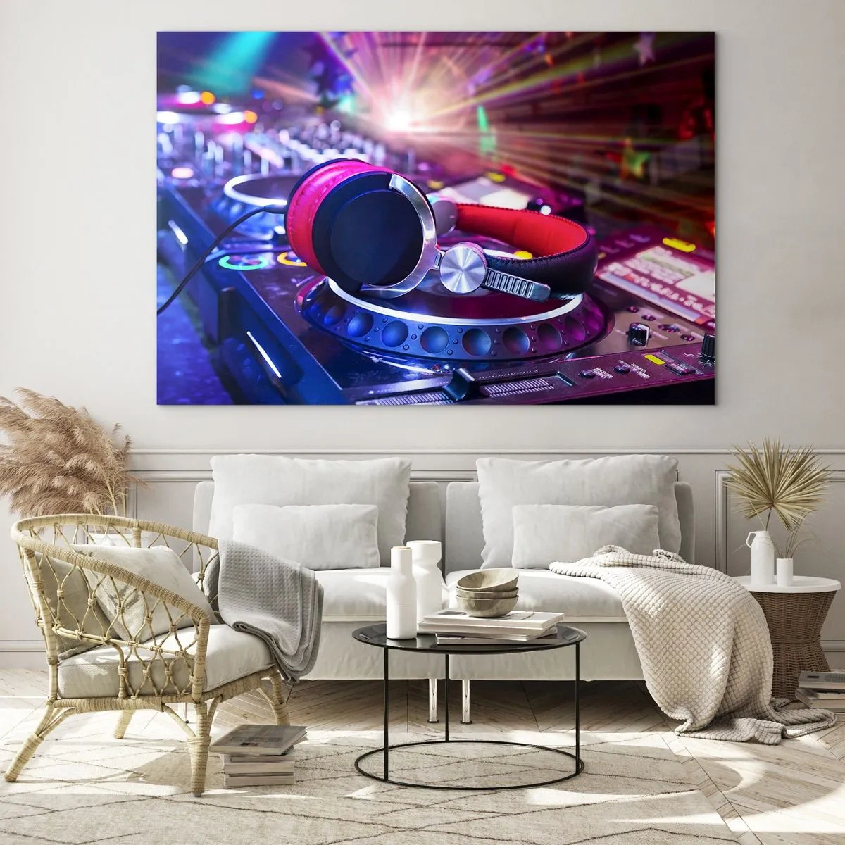 Obraz na skle - DJ vybavení s barevnými světly a sluchátky - 70x50cm - Bude, bude se dít - Moderní nástěnná dekorace do obývacího pokoje a ložnice ARTTOR