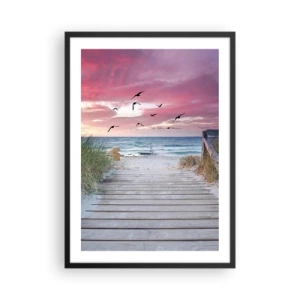 Plakát v černém rámu - Dřevěná cesta na pláži s výhledem na moře při západu slunce - 50x70cm - Baltská imprese - Moderní nástěnná dekorace do obývacího pokoje a ložnice ARTTOR