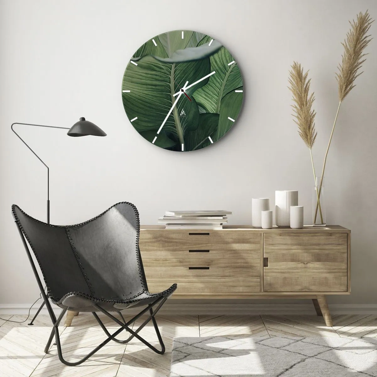 Nástěnné hodiny - Detailní záběr na intenzivně zelené tropické listy - 30x30cm - Intenzivně zelený život - Moderní nástěnná dekorace do obývacího pokoje, kuchyně a ložnice ARTTOR