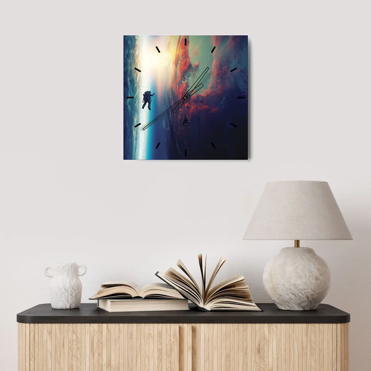 Nástěnné hodiny - Tváří v tvář vesmíru - 30x30 cm