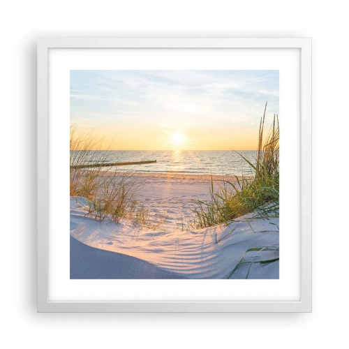 Plakát v bílém rámu - Šumění moře, zpěv ptáků, divoká pláž uprostřed trávy… - 40x40 cm