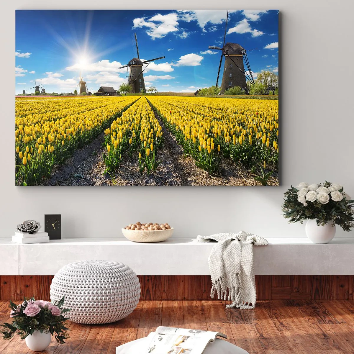 Obraz na plátně - Pole žlutých tulipánů s větrnými mlýny na obzoru - 70x50cm - Více nizozemský nemůže být - Moderní nástěnná dekorace do obývacího pokoje a ložnice ARTTOR