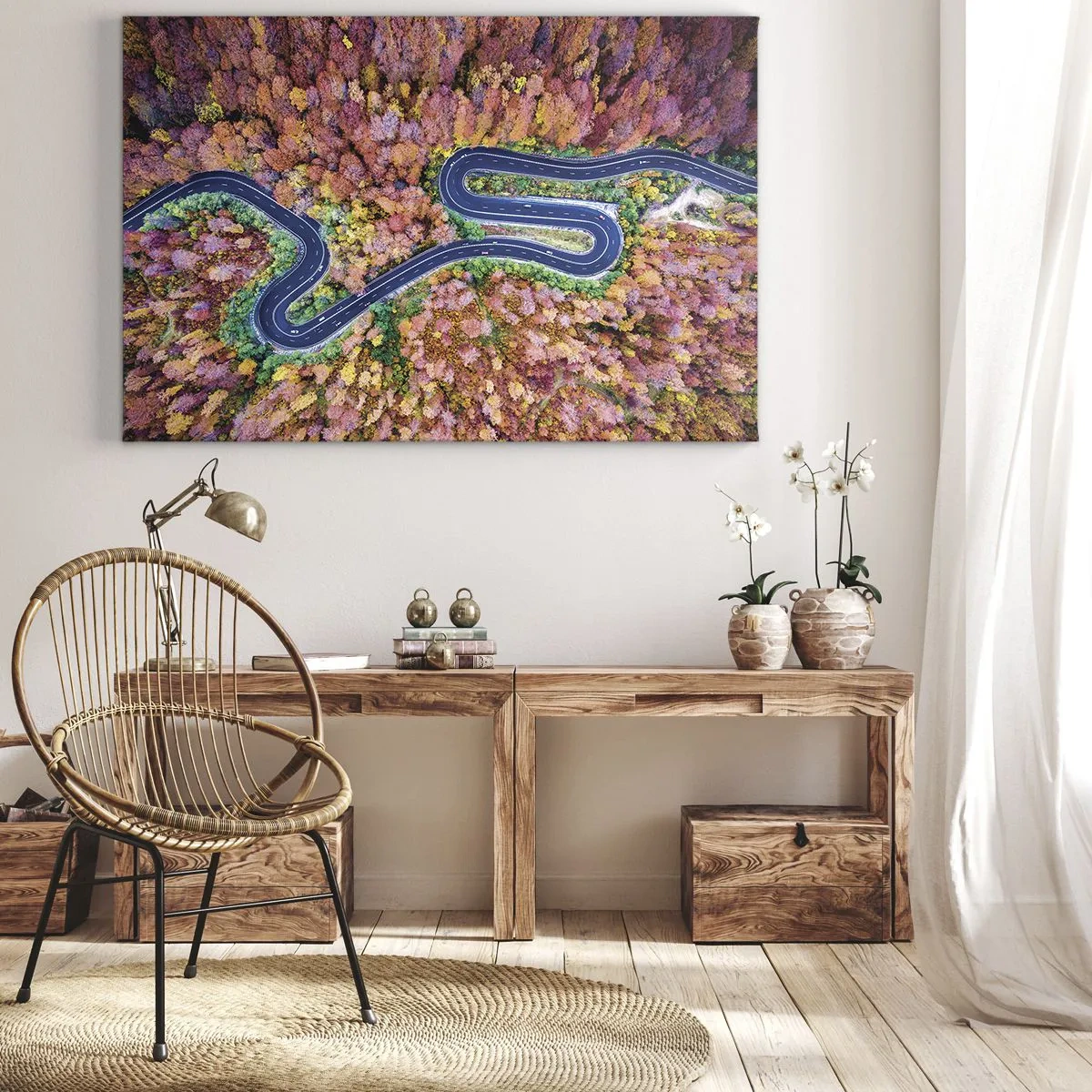 Obraz na plátně - Klikatá cesta v podzimním lese z ptačí perspektivy - 70x50cm - Klikatá cesta lesem - Moderní nástěnná dekorace do obývacího pokoje a ložnice ARTTOR