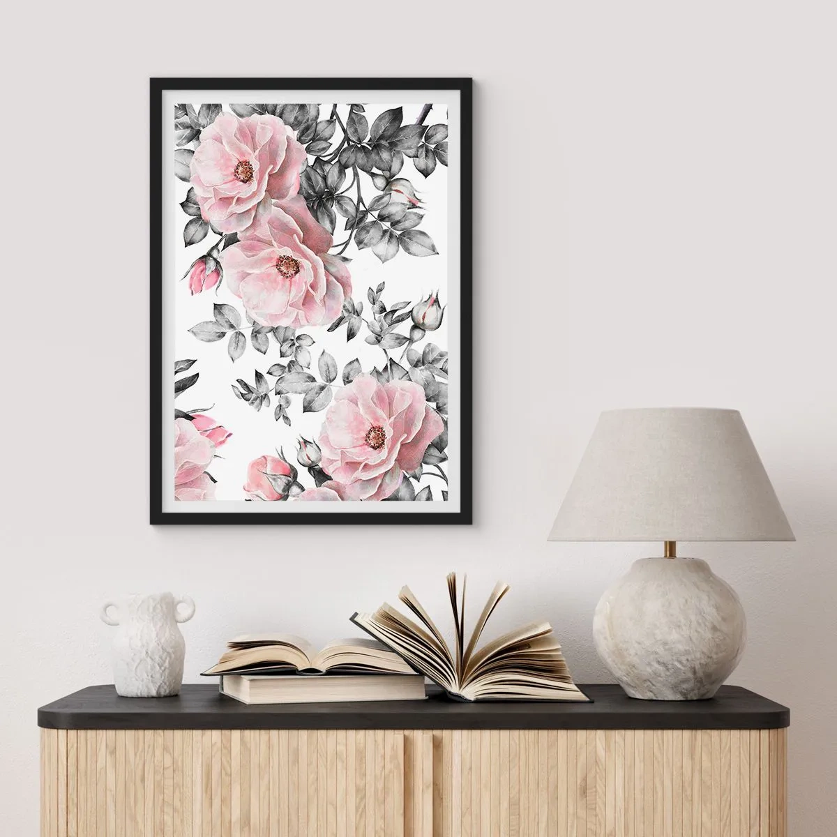 Plakát v černém rámu - Růžové růže na pozadí černých a bílých listů - 50x70cm - Ztratit se v květinách růží - Moderní nástěnná dekorace do obývacího pokoje a ložnice ARTTOR