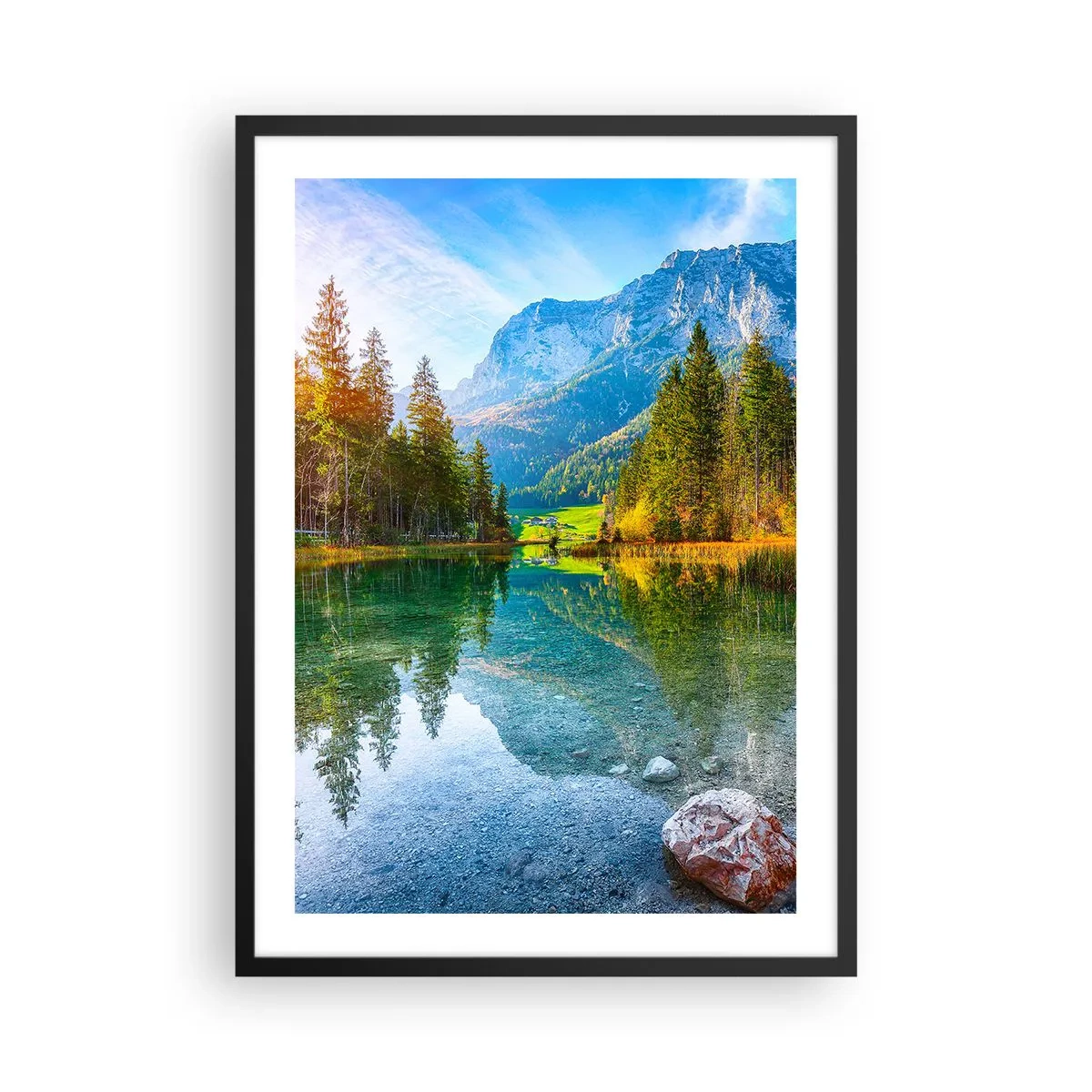 Plakát v černém rámu - Jezero v horách obklopené stromy a odrazem hor ve vodě - 50x70cm - Něžnost podzimu - Moderní nástěnná dekorace do obývacího pokoje a ložnice ARTTOR