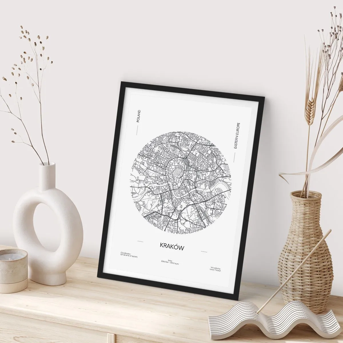 Plakát v černém rámu - Minimalistická mapa Krakova v kruhu - 50x70cm - Anatomie Krakova - Moderní nástěnná dekorace do obývacího pokoje a ložnice ARTTOR