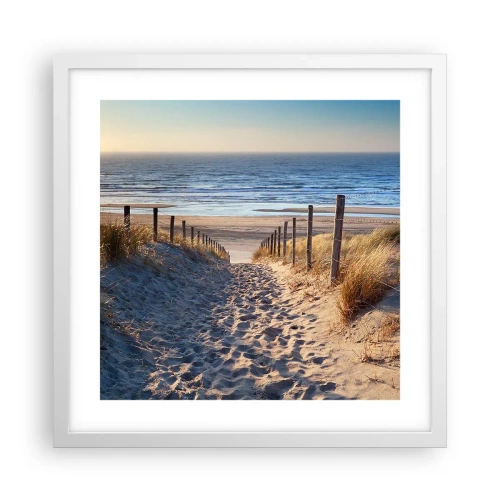 Plakát v bílém rámu - Šumění moře, zpěv ptáků, divoká pláž uprostřed trávy… - 40x40 cm