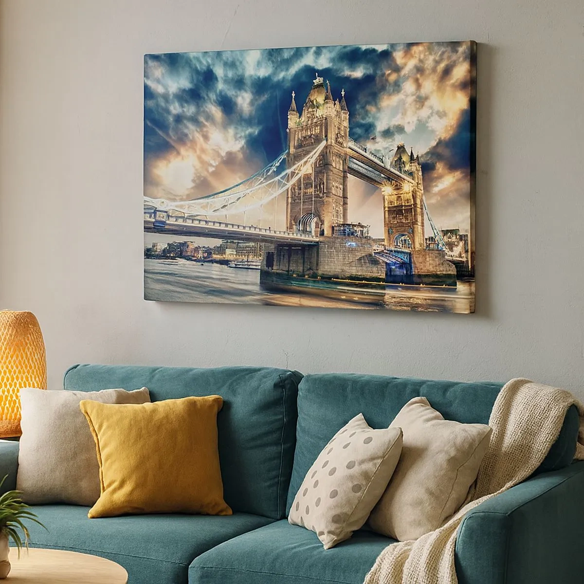 Obraz na plátně - Tower Bridge za soumraku proti dynamické obloze - 70x50cm - Pomník viktoriánského impéria - Moderní nástěnná dekorace do obývacího pokoje a ložnice ARTTOR